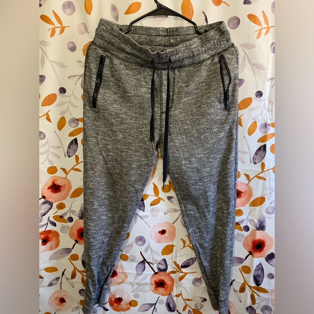 21 Men Gray Jogger Pants with Black Drawstrings Sz S